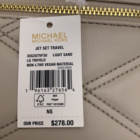 MICHAEL KORS JET SET TRAVEL LARGE TRIFOLD WALLET LIGHT SAND COLOR - Picture 6 of 16